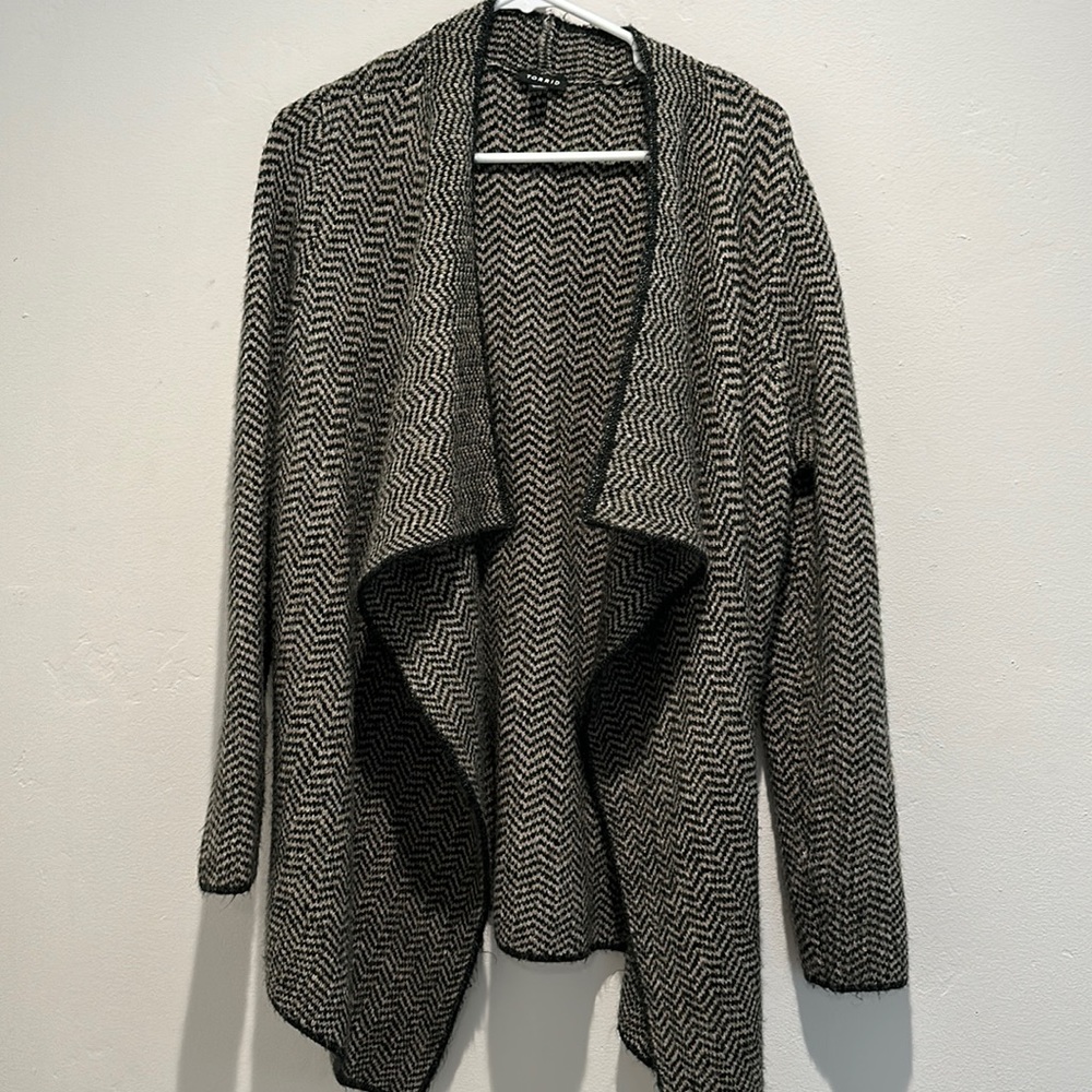 Sold 💕 torrid cardigan sweater size 1